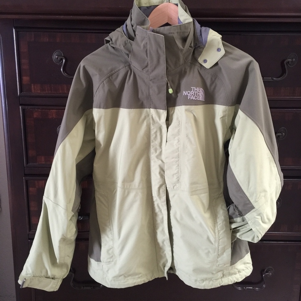 The North Face HyVent Jacket- S